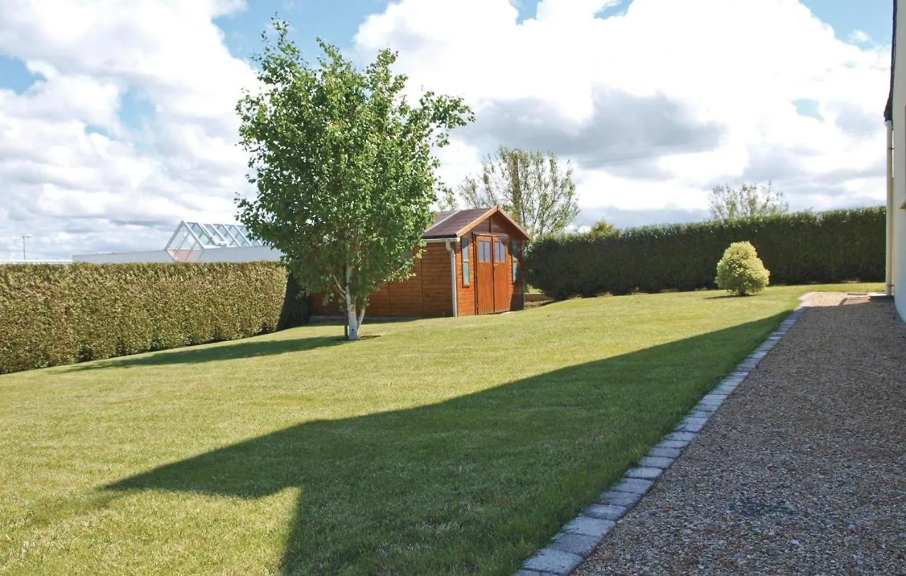 4 Bedroom Pet Friendly Home In Saint Quay Perros Holiday home