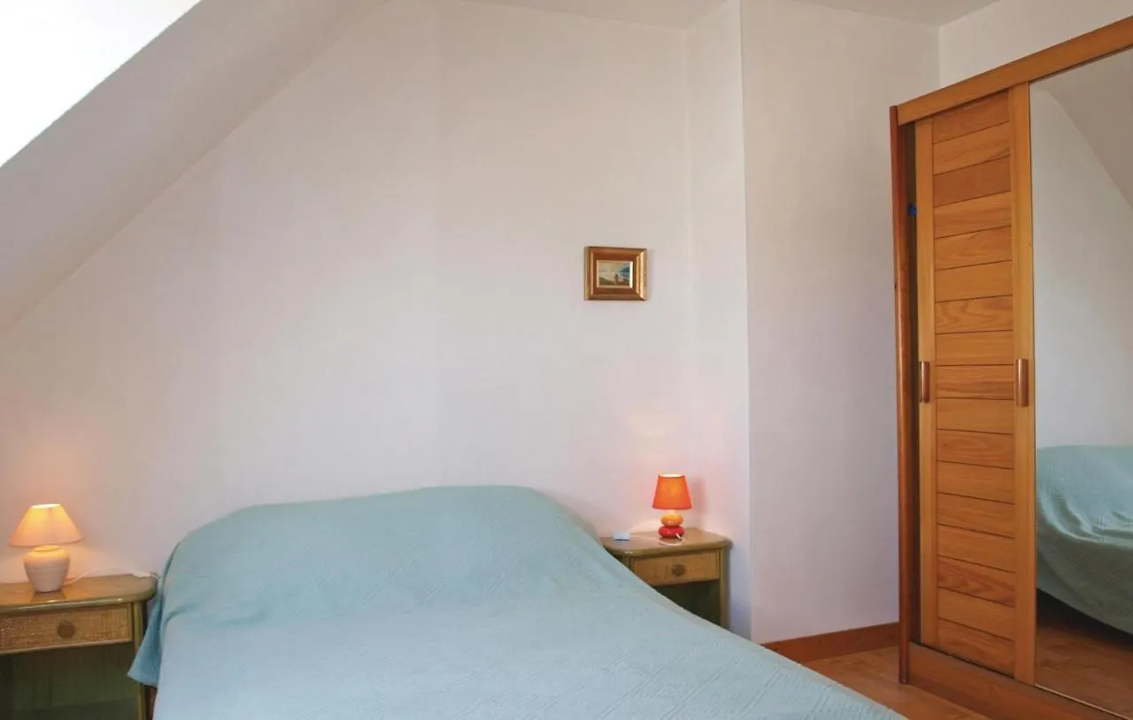 4 Bedroom Pet Friendly Home In Saint Quay Perros Holiday home Saint-Quay-Perros